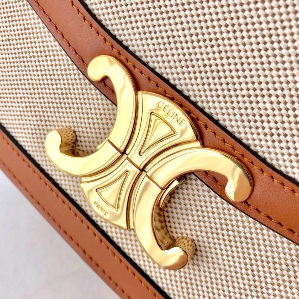 celine MEDIUM TRIOMPHE BAG model: 188423 - Picture 2 of 9